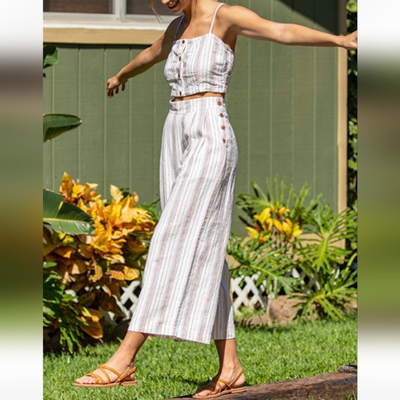 *1 Left!* NWT OUTERKNOWN | Eclipse Wide Leg Pants - Picture 2 of 6
